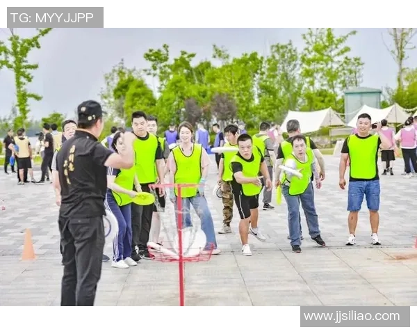 南京飞盘队与重庆飞盘队比赛复盘分析与经验总结